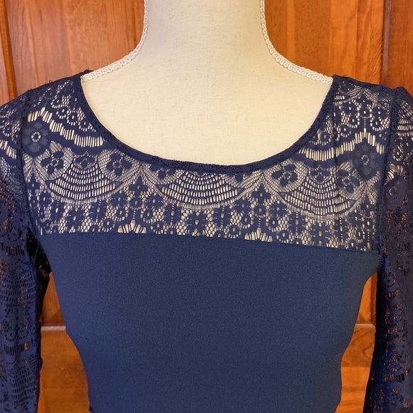 Divided H&M Navy Skater Dress Size 4 Career, Dressy - Picture 2 of 11